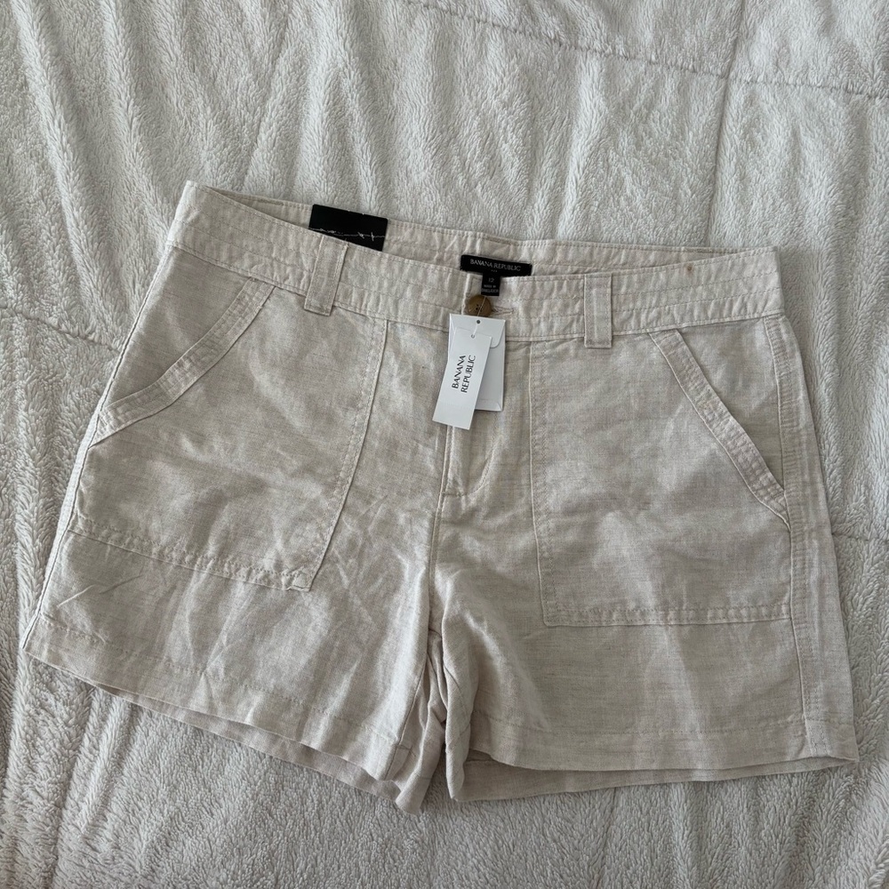 Banana Republic Women’s High-Waisted Shorts NWT